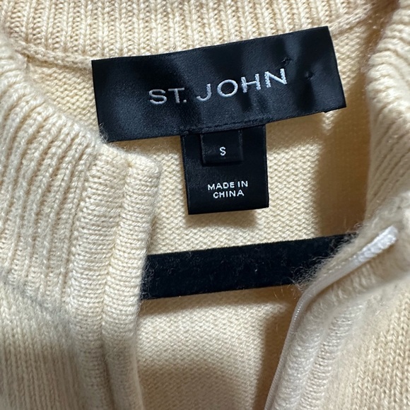 St. John soft Yellow Cashmere Blend Full Zip Up Sweater Size Small EUC - Picture 5 of 6